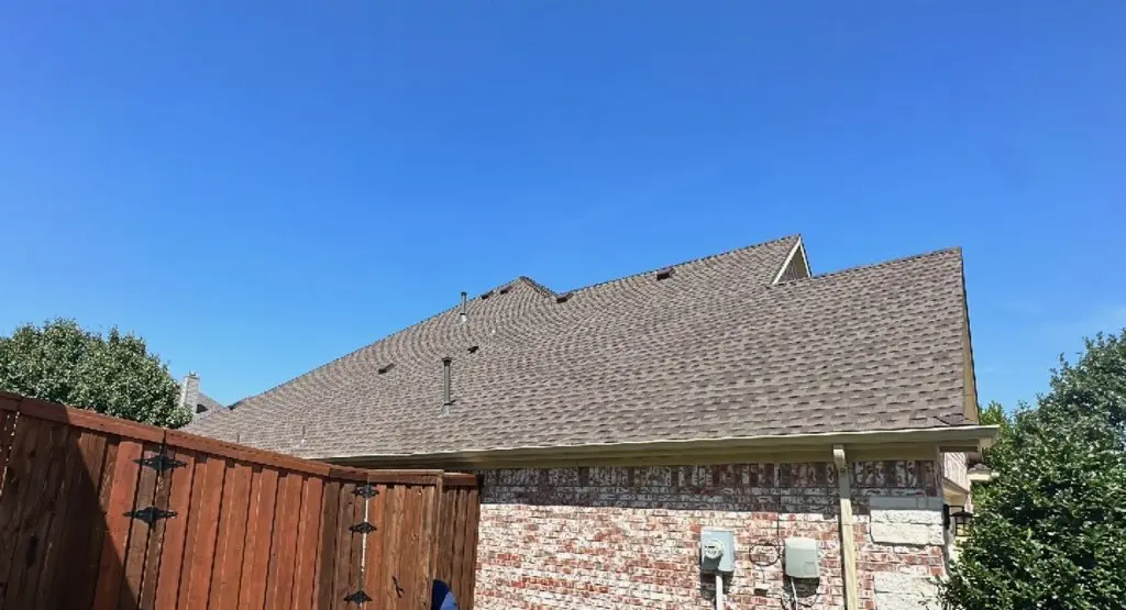 Completed roof replacement project in Pimmit Hills